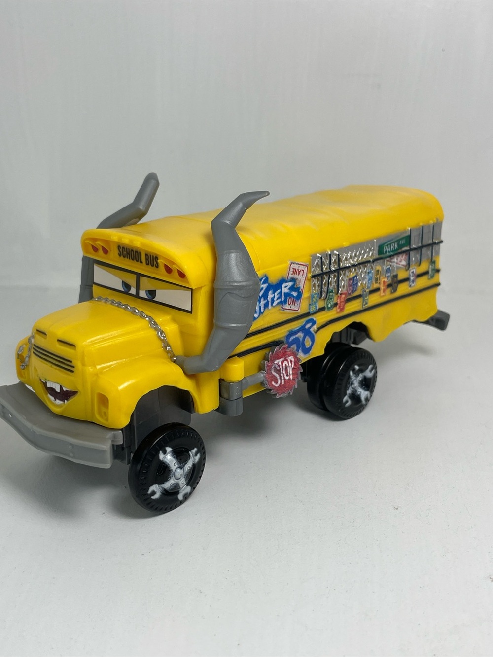 Disney Pixar Cars Miss Fritter 6" Yellow School Bus Derby Crash Bumper Plastic